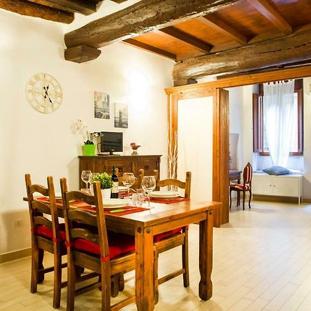 Art Apartment Vicolo Del Panico Florence Buitenkant foto
