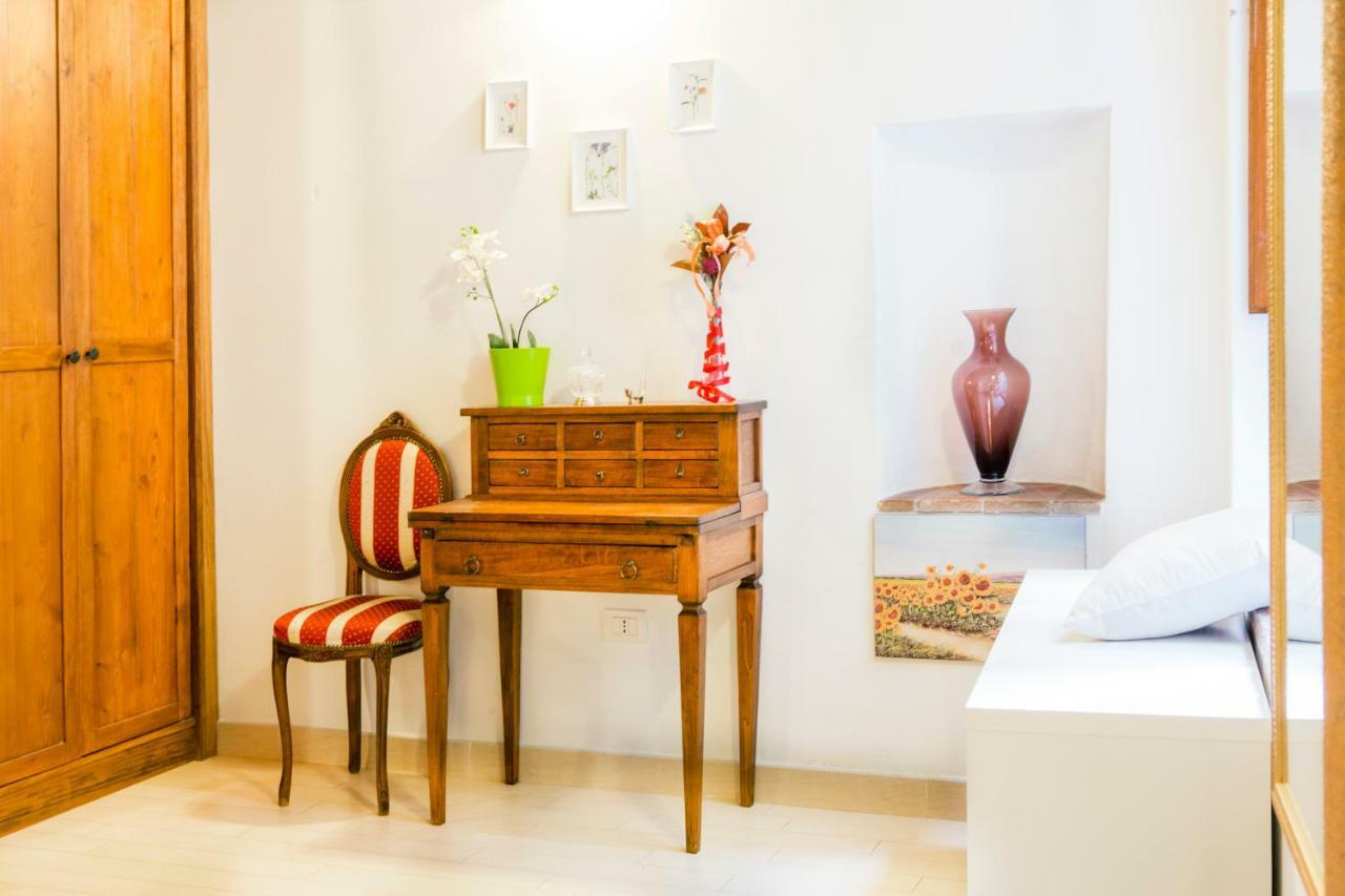 Art Apartment Vicolo Del Panico Florence Buitenkant foto