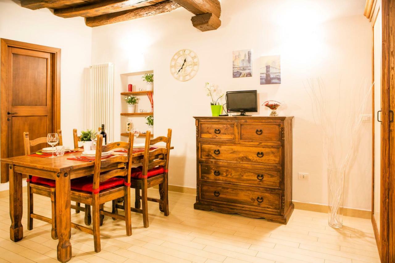 Art Apartment Vicolo Del Panico Florence Buitenkant foto