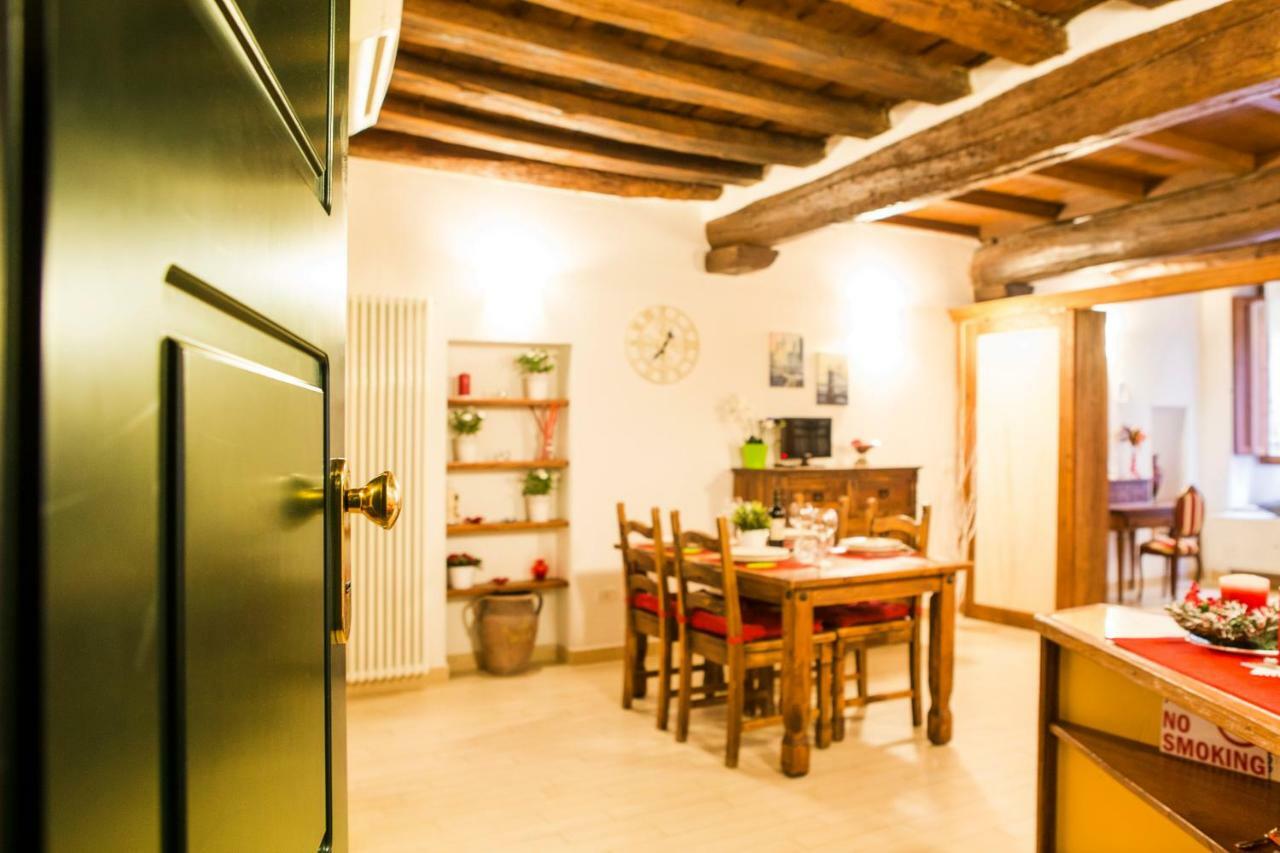 Art Apartment Vicolo Del Panico Florence Buitenkant foto